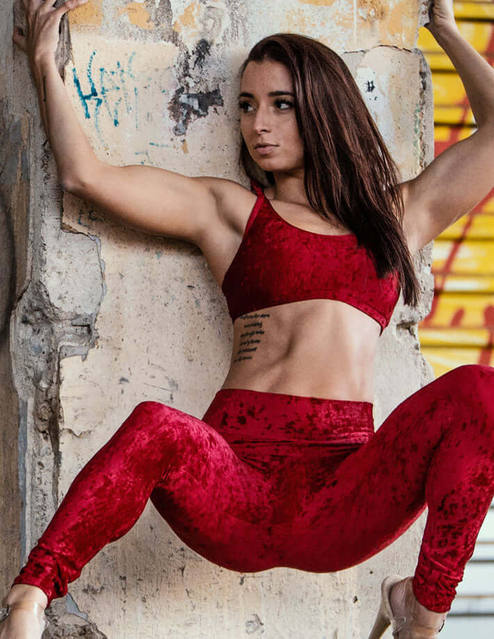 Velvet Sports Bra, Medium Support – Nicole