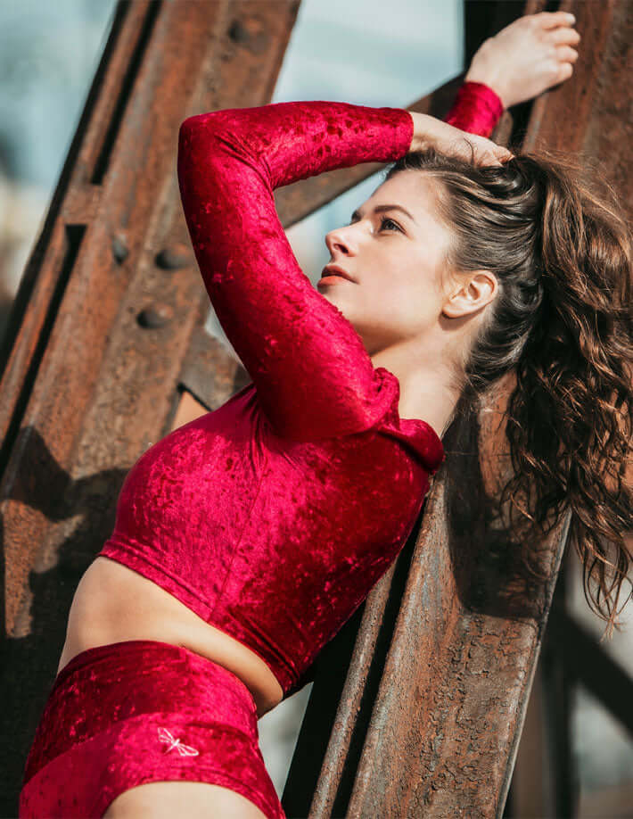 Velvet Sport Crop Top – Pavi